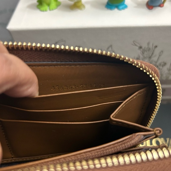 Limited Edition Gucci - Picture 4 of 7